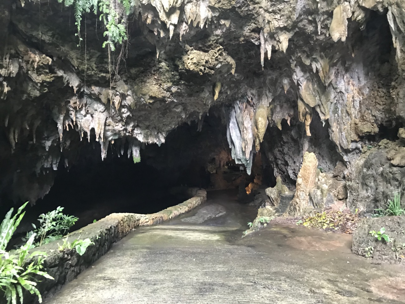 雨の石垣島観光　サビチ鍾乳洞