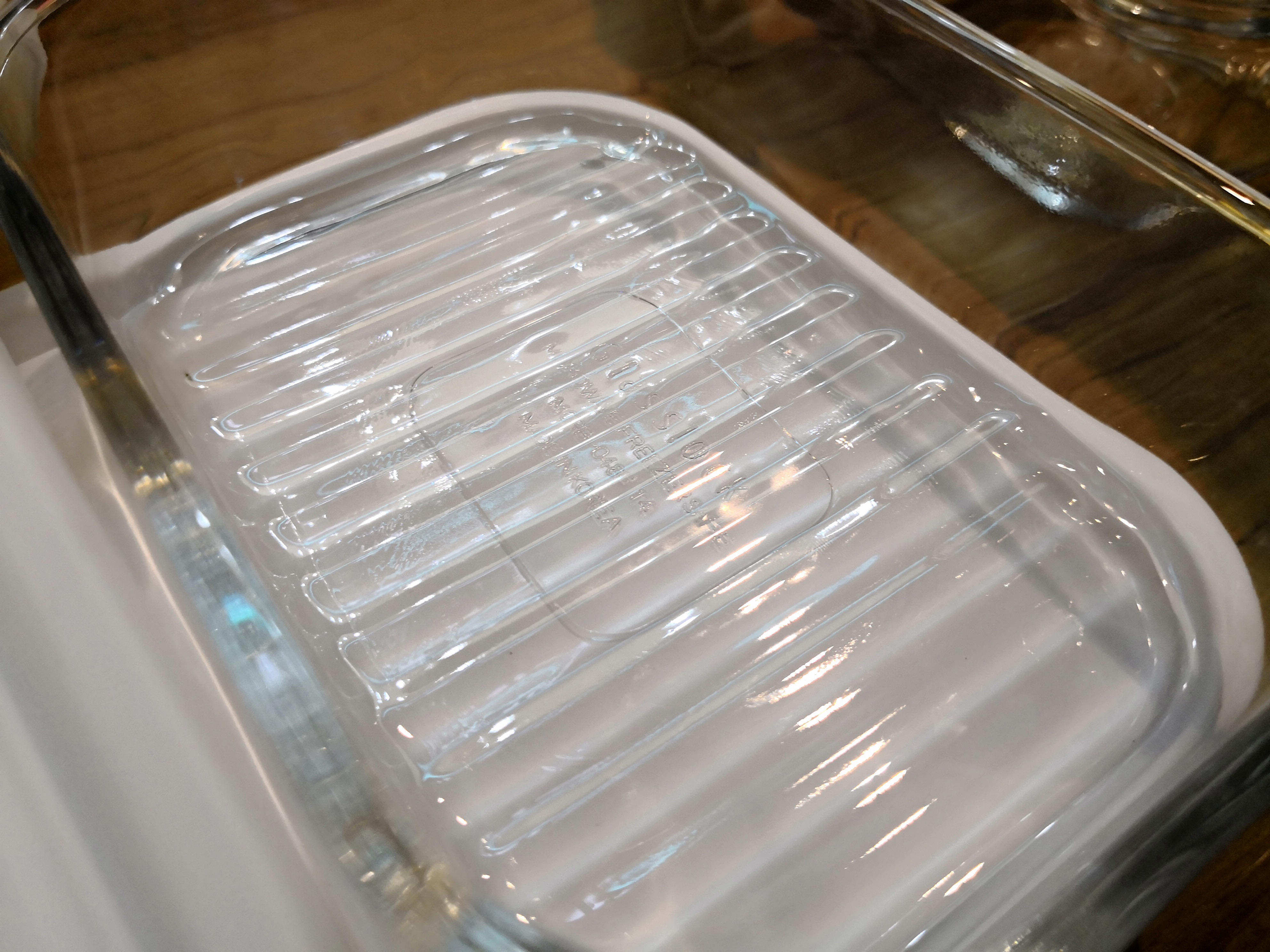 冷凍したときに食材がはがれやすいようになっているグラスロックの保存容器