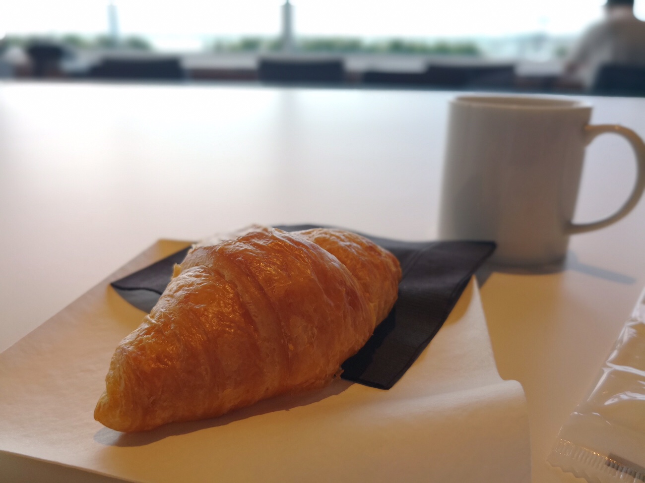 羽田空港第二ターミナルパワーラウンジ　無料の朝食
