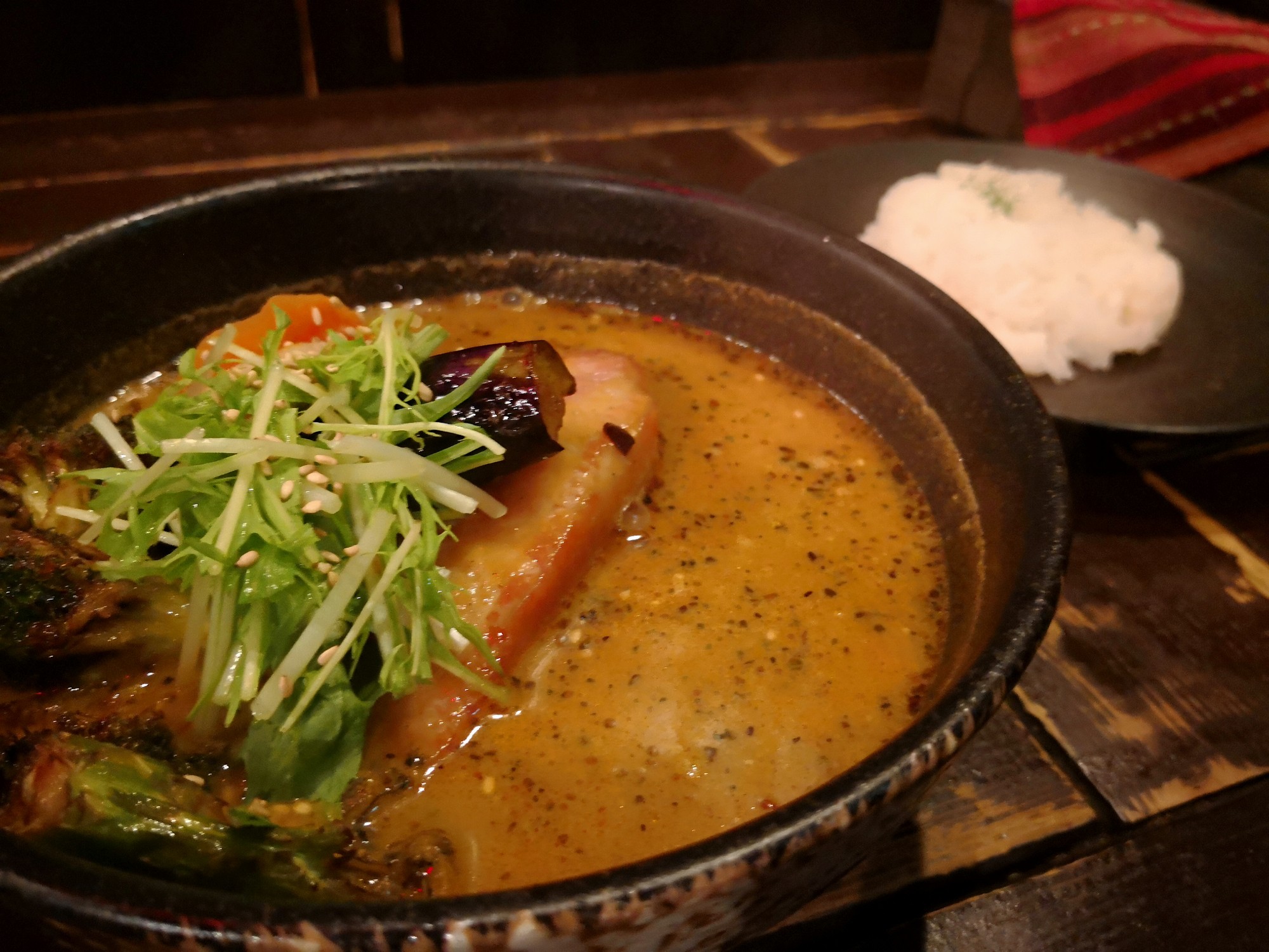 札幌駅近く スープカレー人気店 ヒリヒリ