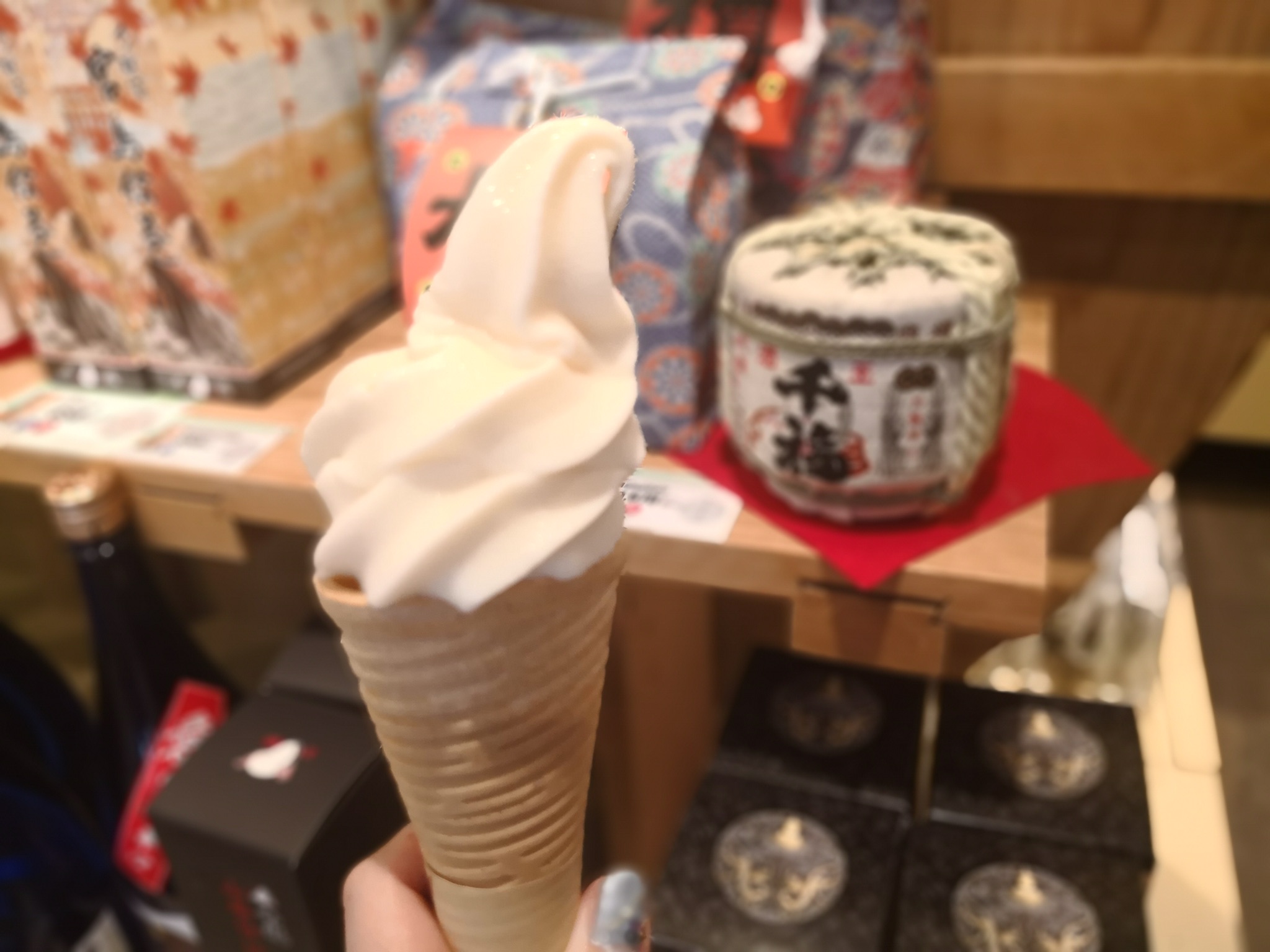 呉旅行におすすめの呉グルメ　千福の甘酒ソフトクリーム
