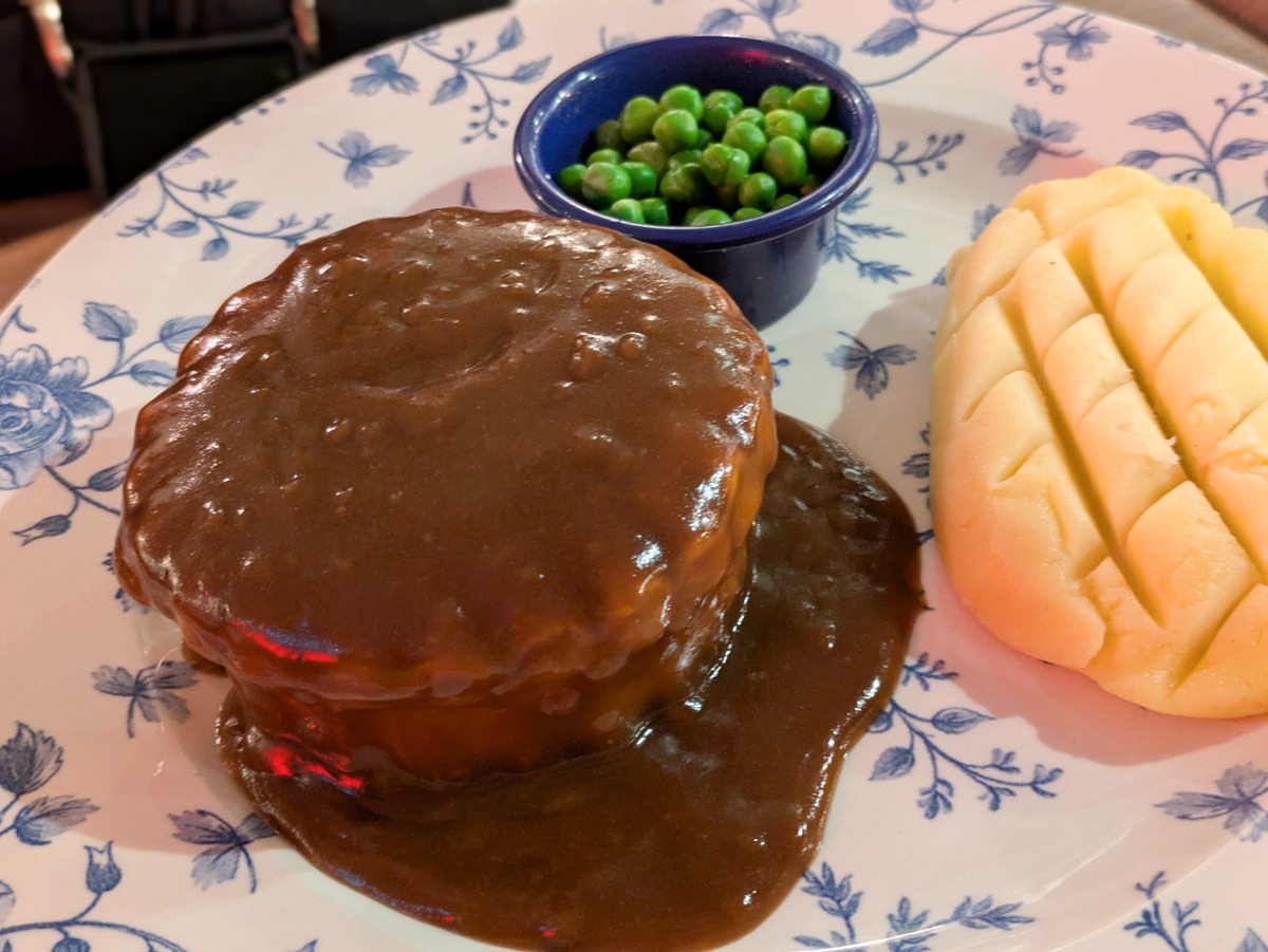 ステーキパイ　イギリス料理　スコットランド料理